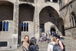 Barcelona: Old Town and Gothic Quarter Walking Tour