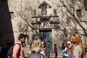 Barcelona: Old Town and Gothic Quarter Walking Tour