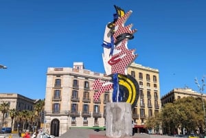 Barcelona: Tour a pie privado del pasado y el presente de la Ciudad Vieja