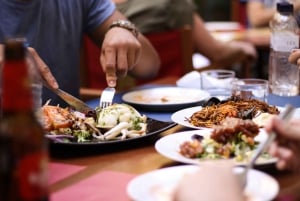 バルセロナ：旧市街タパス＆パエリアのグルメツアー（8品のテイスティング付き）