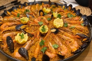 Paella-Kurs in Barcelona, Tour durch die Boqueria, Mutter-Tochter-Köchinnen