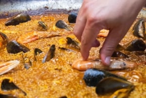 Paella-Kurs in Barcelona, Tour durch die Boqueria, Mutter-Tochter-Köchinnen