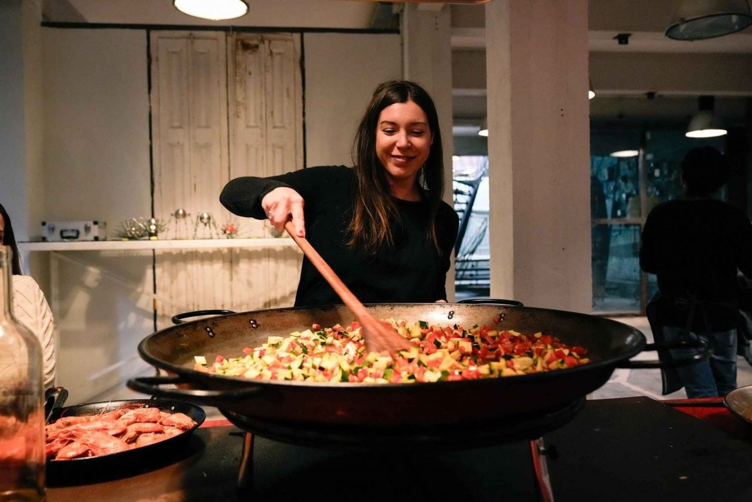 Barcelona: Paella Cooking Experience & Wine