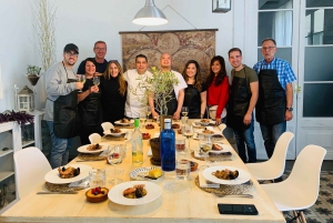 Barcelona: Paella Cooking Workshop and Market Tour