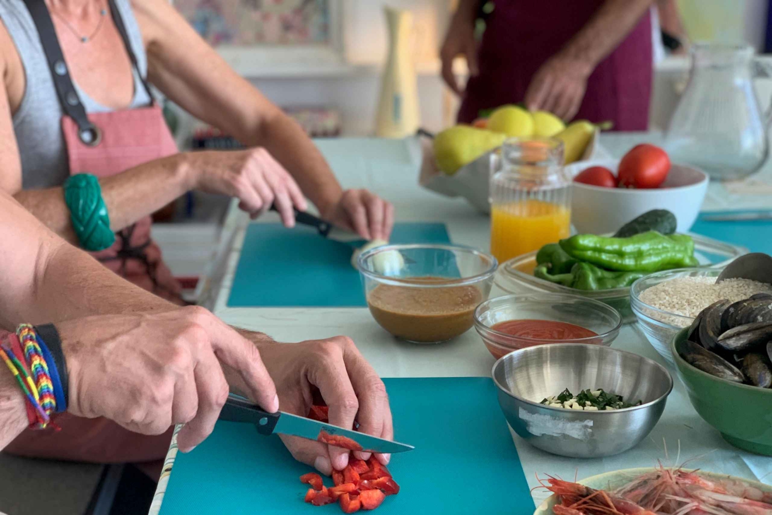 Barcelone : cours de cuisine de paella aux fruits de mer avec sangria