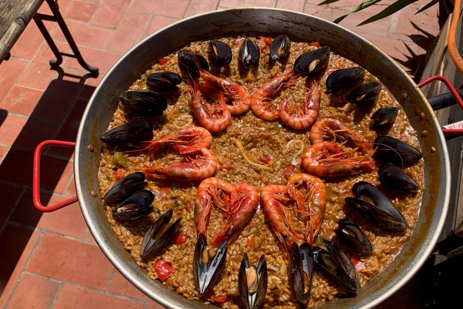 Barcelone : cours de cuisine de paella aux fruits de mer avec sangria