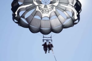 Barcelona: Parasailing with 360º Panoramic Skyline Views