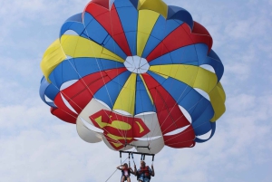 Barcelona: Parasailen met 360º panoramisch uitzicht op de skyline