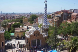 Barcelona: tour guiado por el Parque Güell con ticket de entrada sin colas