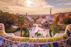 Barcelona: Park Guell Ticket & In-App Tour