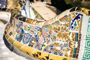 Barcelona: Park Guell Ticket & In-App Tour