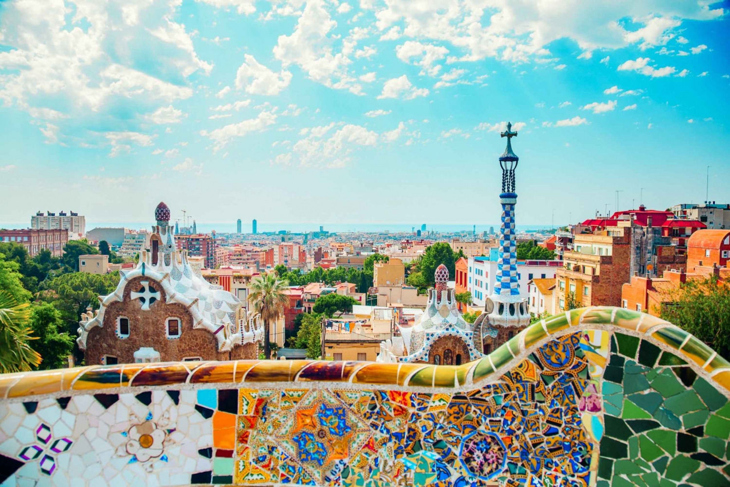 Barcelona: Park Güell Skip-the-Line Ticket and Guided Tour