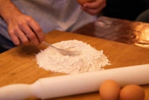 Barcelona: Cooking Class with Tapas, Paella & Wine Tasting