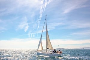 Barcelona: Sailing Tour with Spanish Tapas and Drinks