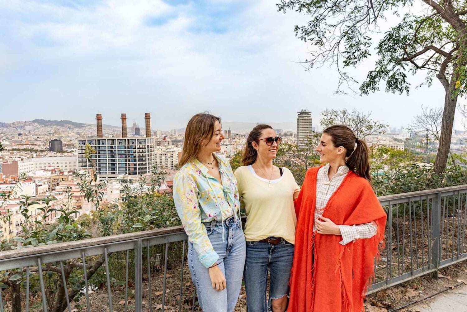 Барселона: частная экскурсия по городу на эко-тук-туке