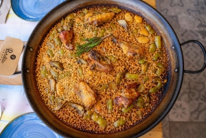 Barcelona: Private Cooking Class with Tapas, Paella & Wine