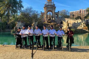 Barcelone : Visite privée en E-bike ou E-Scooter