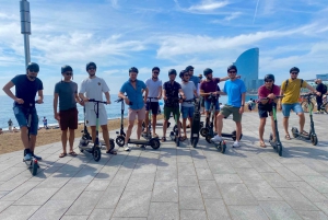 Barcelone : Visite privée en E-bike ou E-Scooter