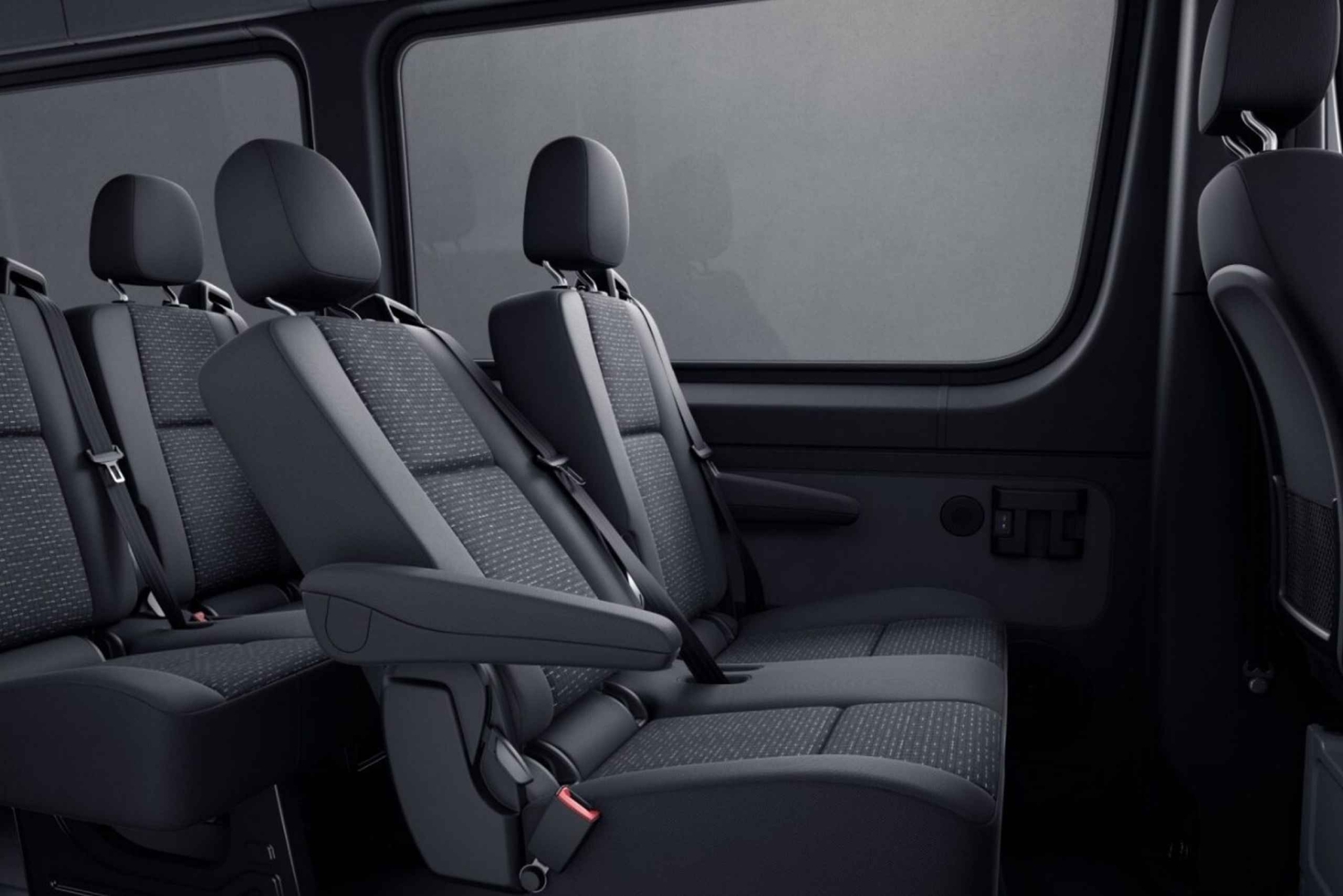 Барселона: Частная однодневная поездка в Андорру с гидом и пикапом