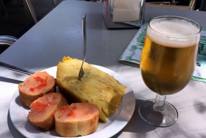 Barcelona: Private Guided Vermut Tour with Tapas and Drinks