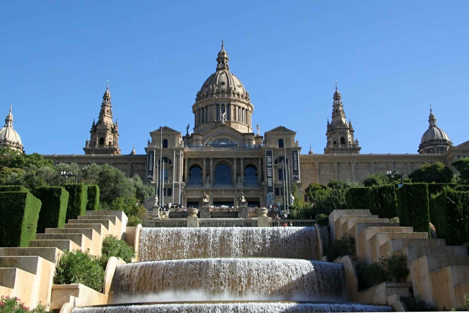 Barcelona: Private Half-Day Sightseeing Tour with a Local
