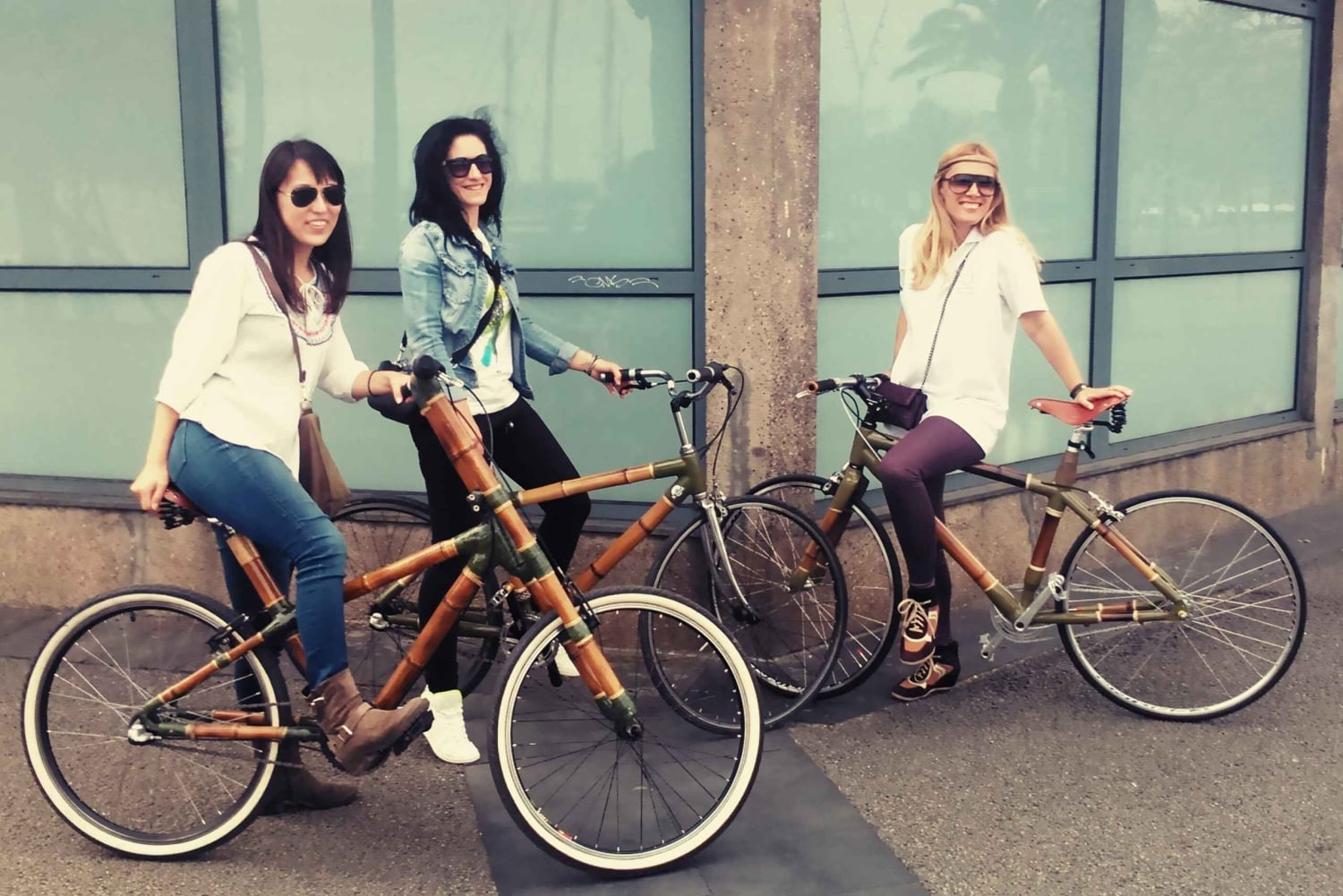Barcelona: Private Highlights Tour by Bamboo Bicycle