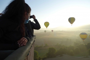 Barcelona: Private Hot Air Balloon Ride