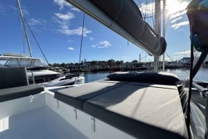 Barcelona: Private luxury ocean catamaran excursion