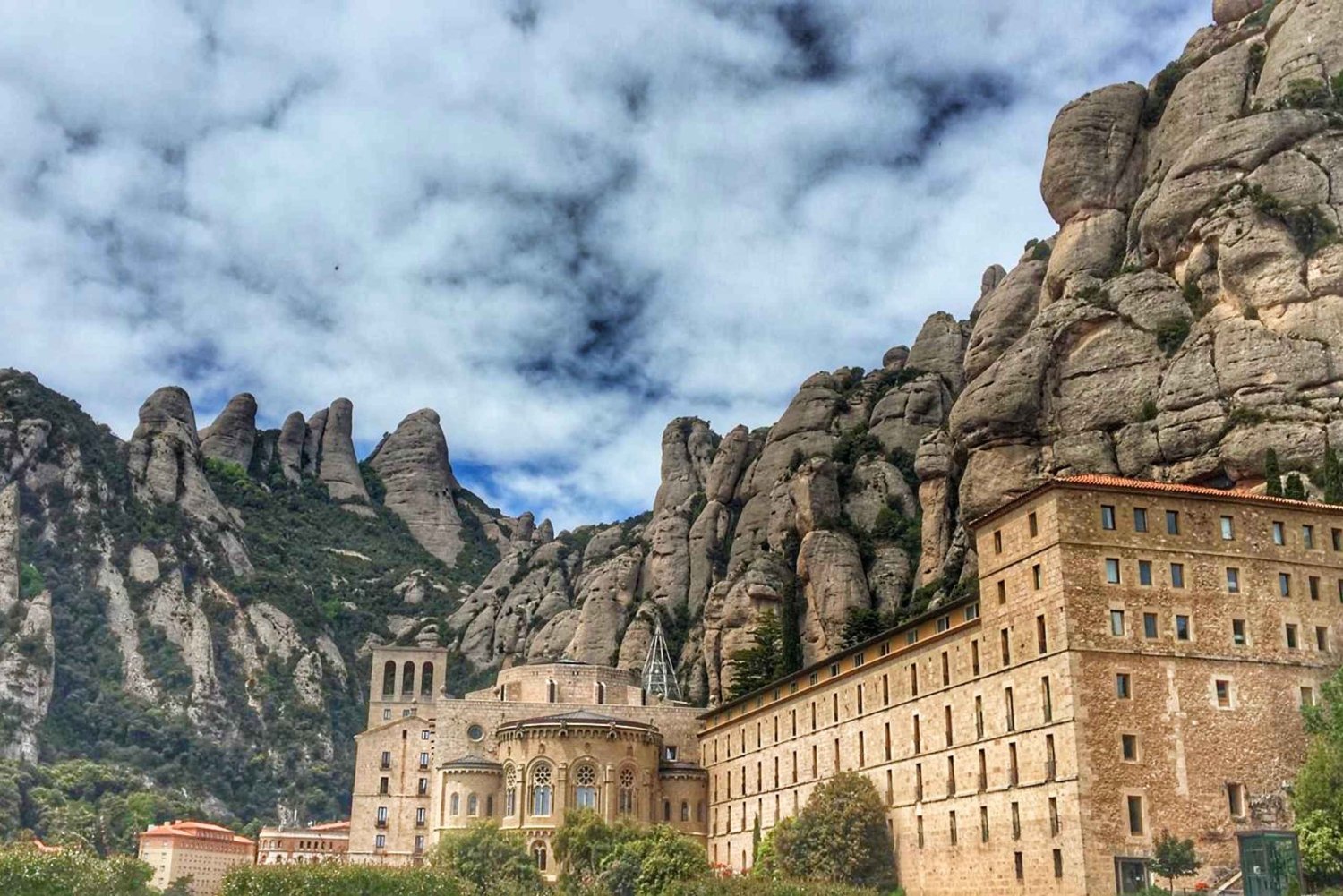 Barcellona: tour privato di Montserrat con biglietti d'ingresso