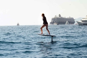 Barcelona: Privat motorbåt med dryck och mat