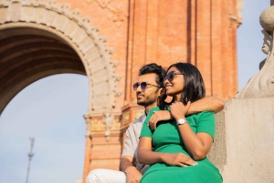 バルセロナ：凱旋門でのプライベート写真撮影