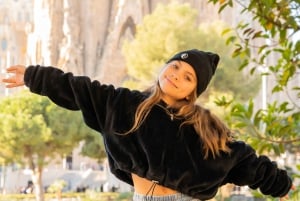 Barcelona: Familia Sagrada Familia -kirkossa.