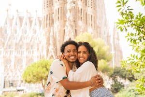 Barcelona: Familia Sagrada Familia -kirkossa.