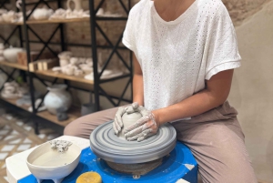 Barcelona: Pottery and Wine Experience