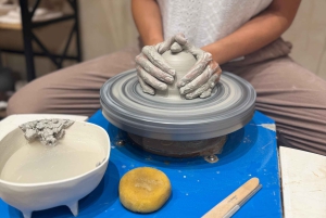 Barcelona: Pottery and Wine Experience