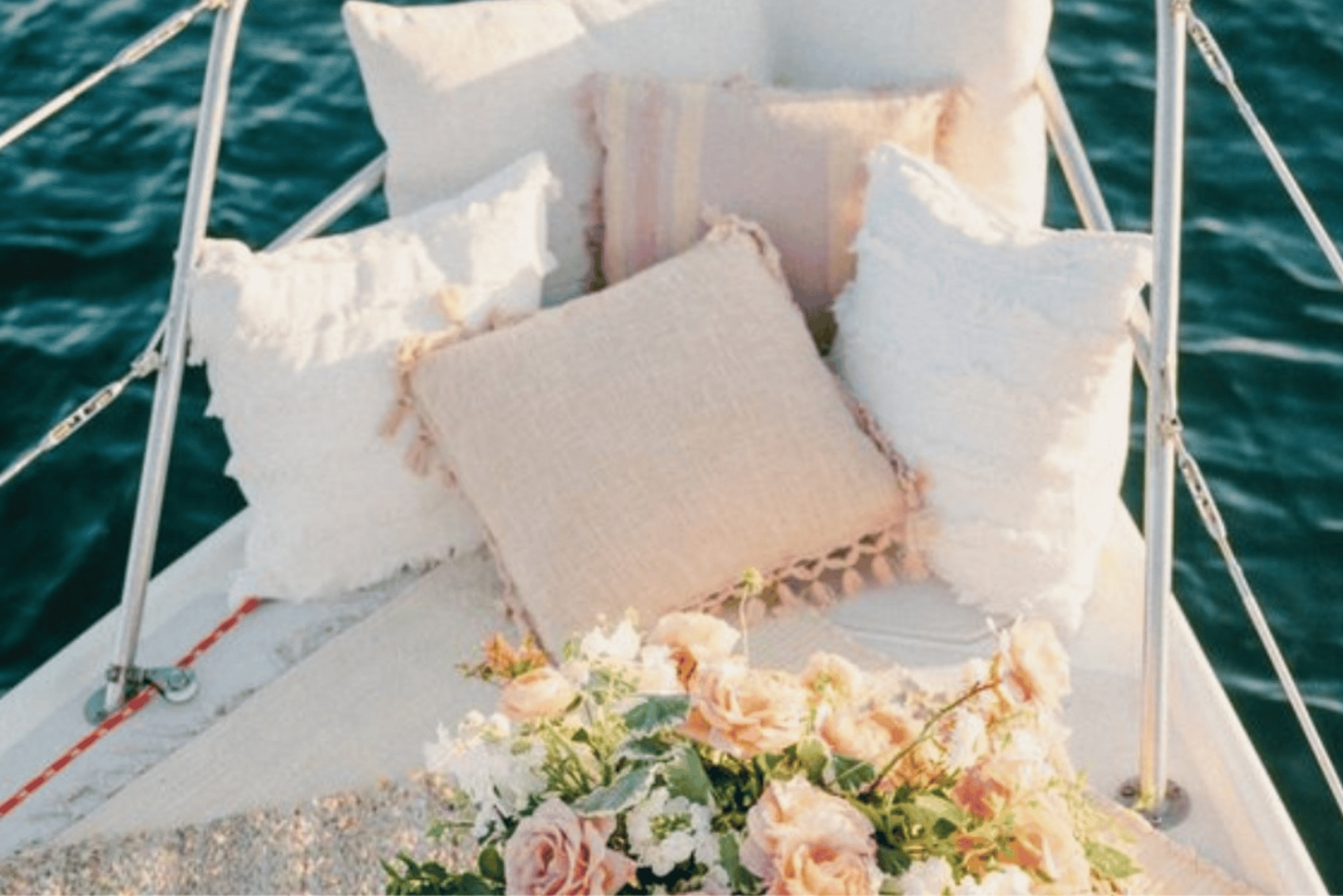 Barcelona: Prywatna romantyczna wycieczka żaglówką z drinkami