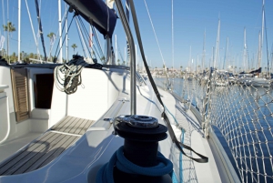 Barcelona: Private Sailing Boat Cruise