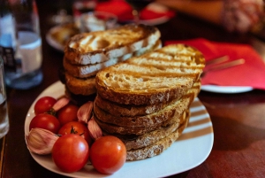 Barcelona: Private Evening Tour w/ Drinks & Bites in El Born