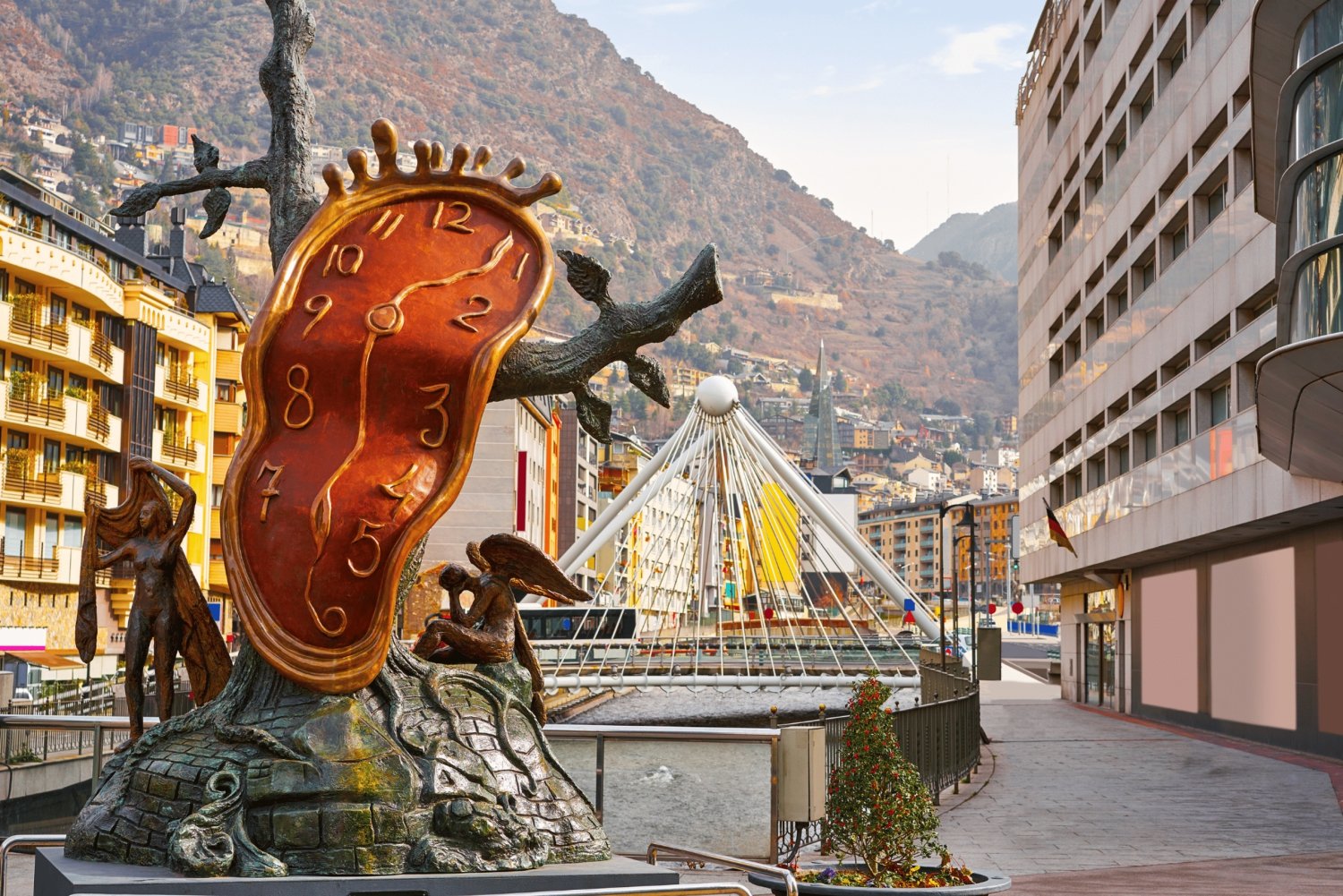 Barcelona: Private Tour nach Andorra und Montserrat