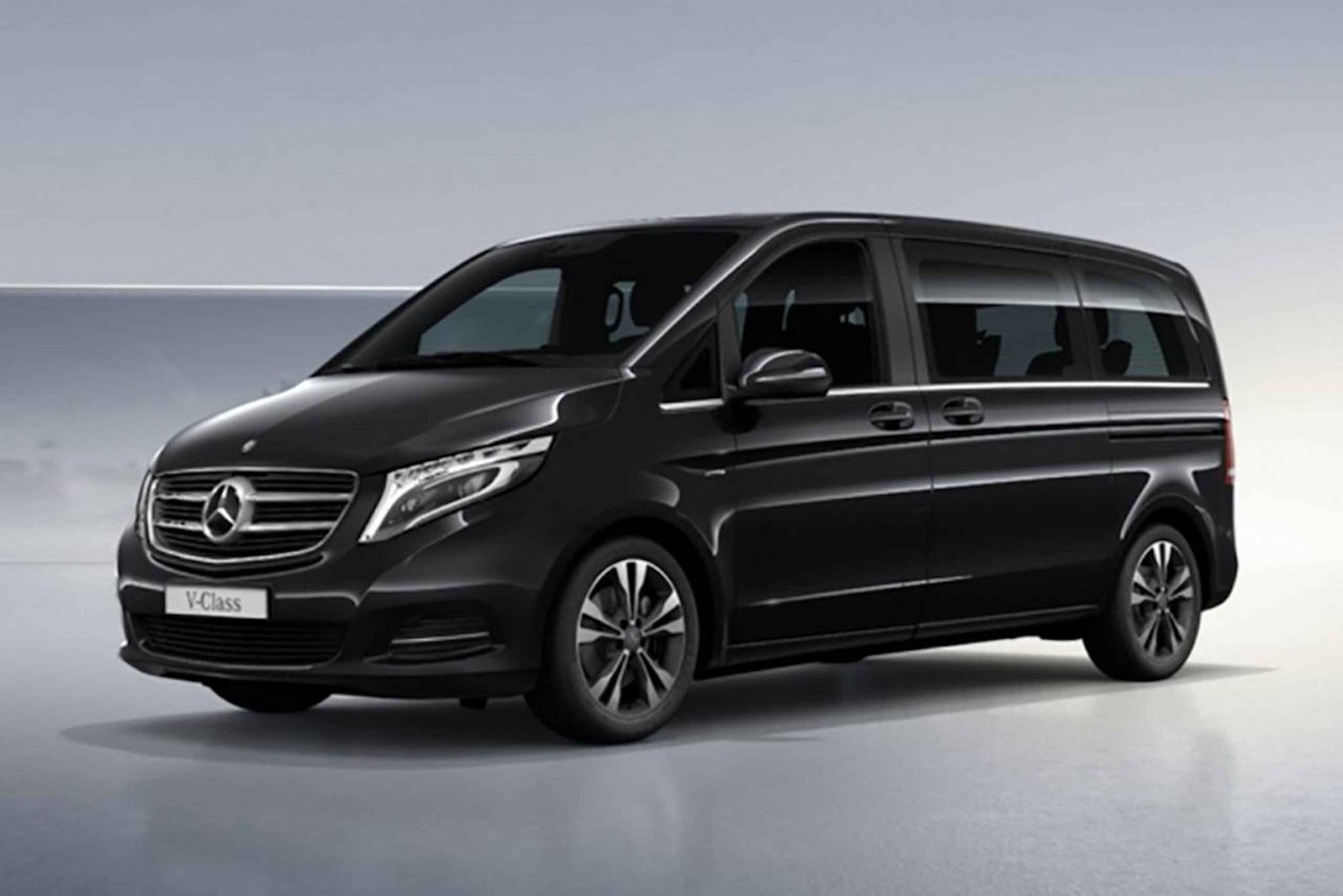 Barcelona:Private Transfer from Airport to the city MERCEDES VAN 7 pax