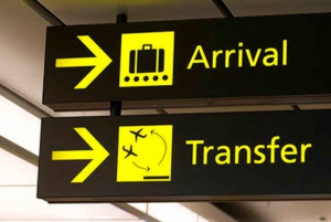 Barcelona:Private Transfer from PORT to the city Van Mercedes 7 pax