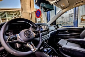 Barcelona:Private Transfer from PORT to the city Van Mercedes 7 pax
