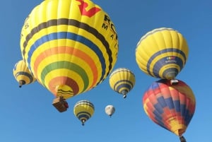 Voo de balão VIP privado em Barcelona com serviço de recolha