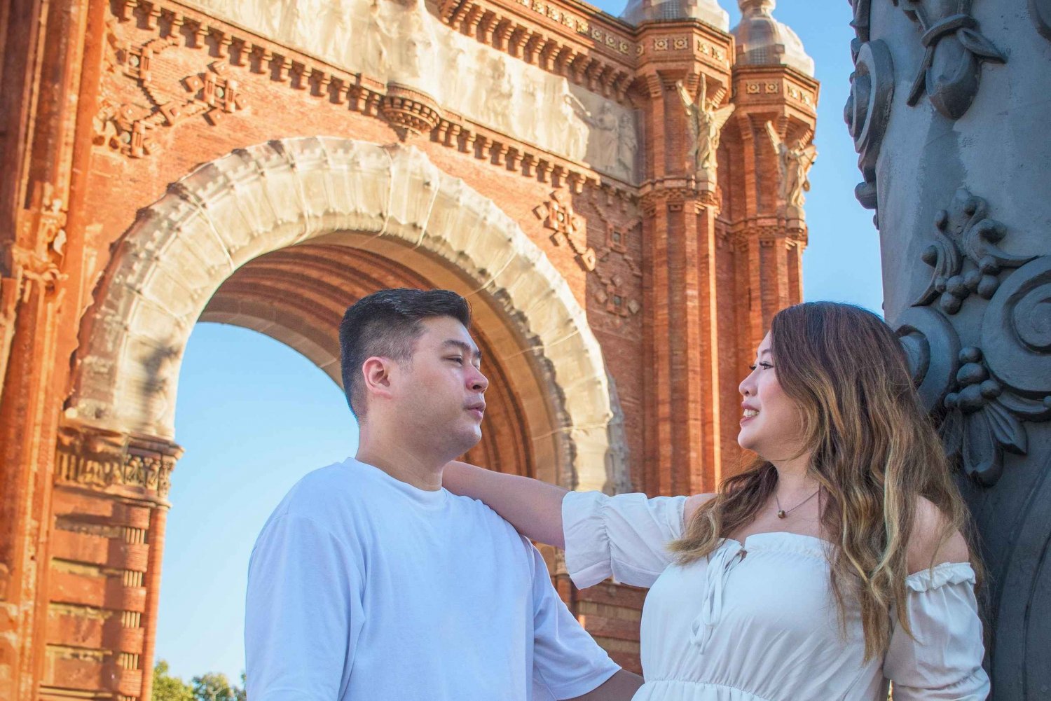 Barcelona Professional Photoshoot: Capture Your Best Moments