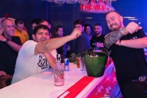 Barcelona Pub Crawl by King - Baari & yökerho Hopping -kierros
