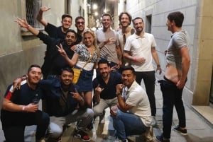 Barcelona: Katalońskie nocne życie Pub Crawl Tour i wstęp do klubu VIP