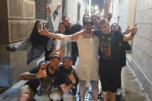 Barcelona: Passeio de Pub Crawl pela vida noturna catalã e entrada em clube VIP