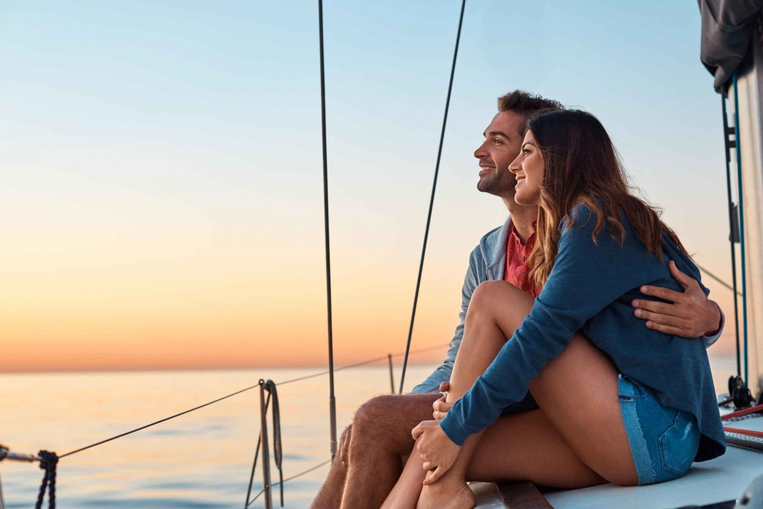 Barcelona: Romantic Private Sailing Tour