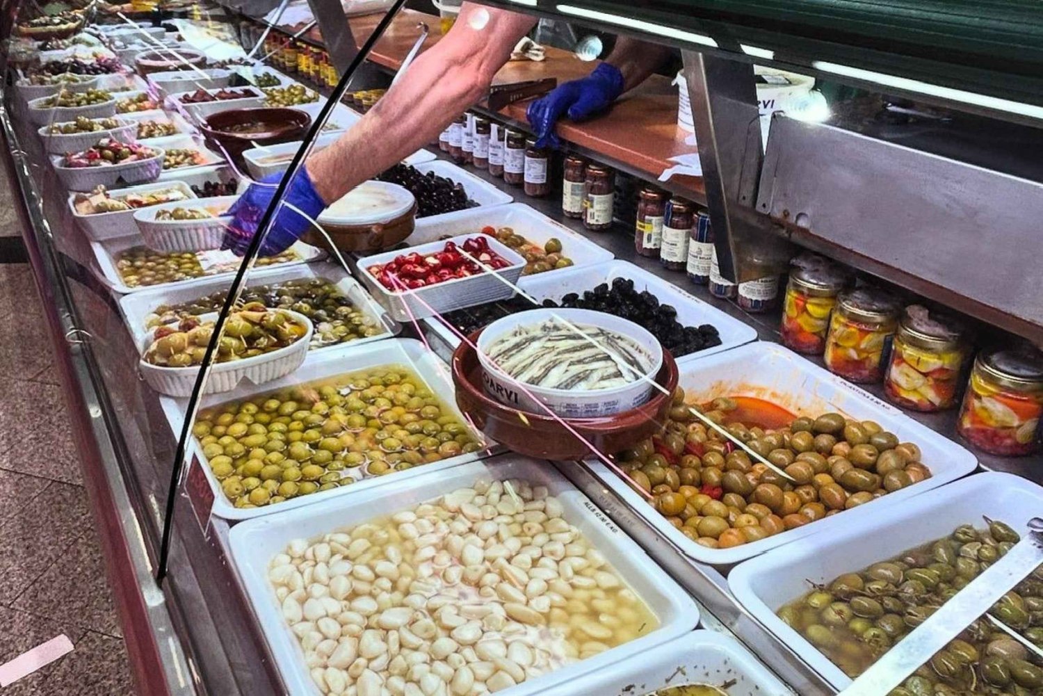 Barcelona´s Lunch or Dinner Tapas Tour: Food and Happiness