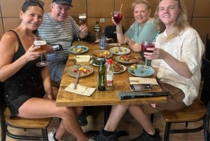 Tour de tapas en Barcelona para el almuerzo o la cena: comida y felicidad